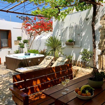 Avli Traditional Home With Private Jacuzzi Hersonissos  Exterior photo