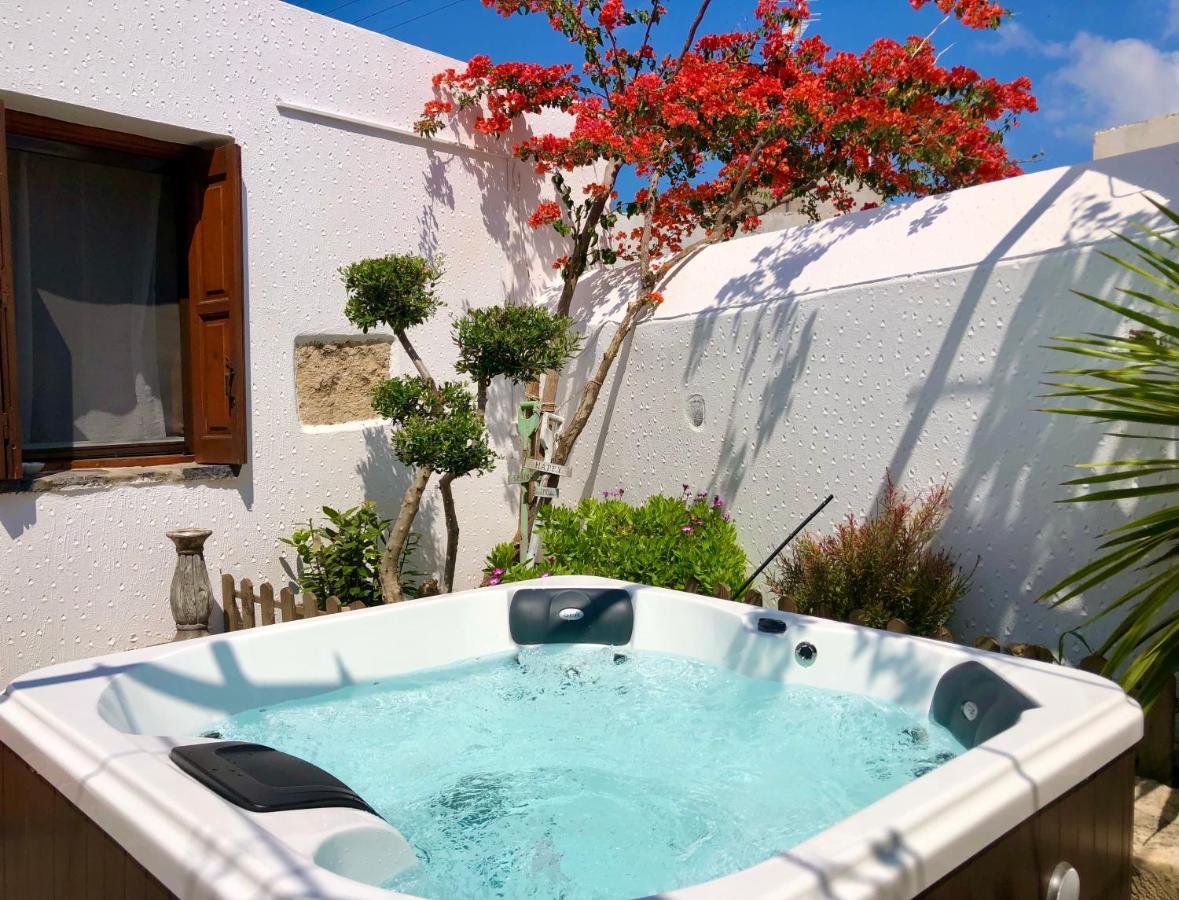 Avli Traditional Home With Private Jacuzzi Hersonissos  Exterior photo